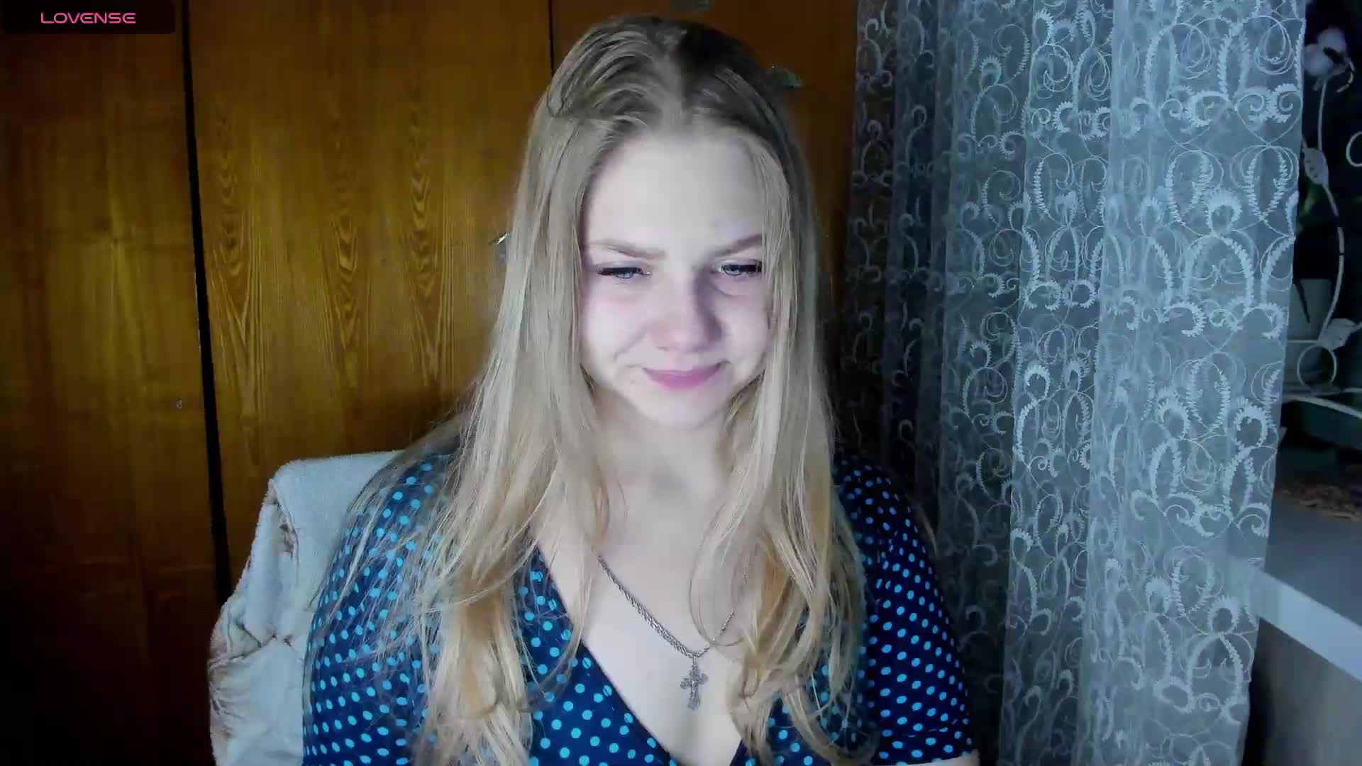 Emma-Frizea Live Sex December 13, 2025