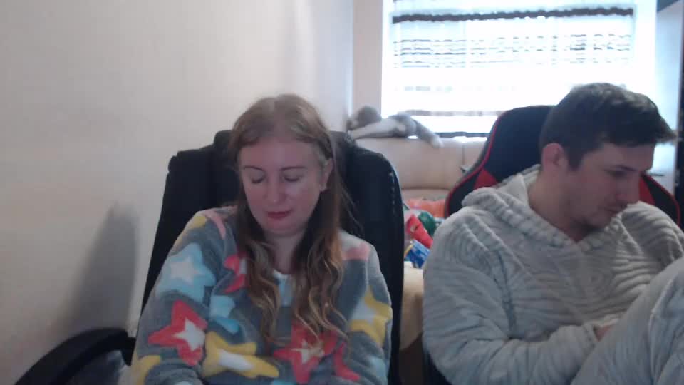 jenisandpeter Live Sex December 14, 2025