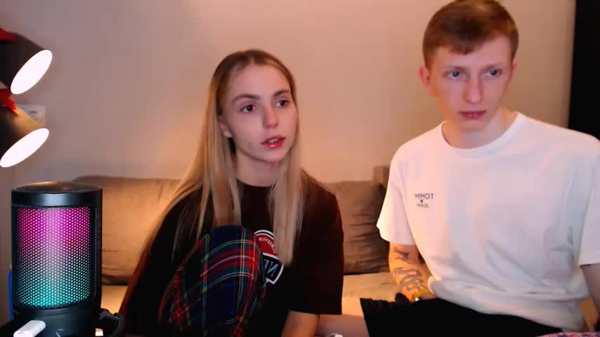 juliaanddima Live Sex December 15, 2025