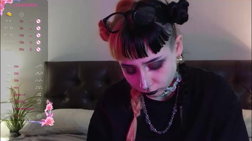 polidevis Live Sex November 25, 2025