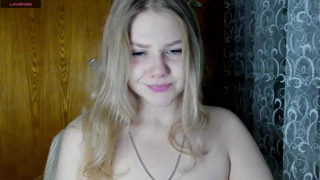 Emma-Frizea Live Sex December 13, 2025