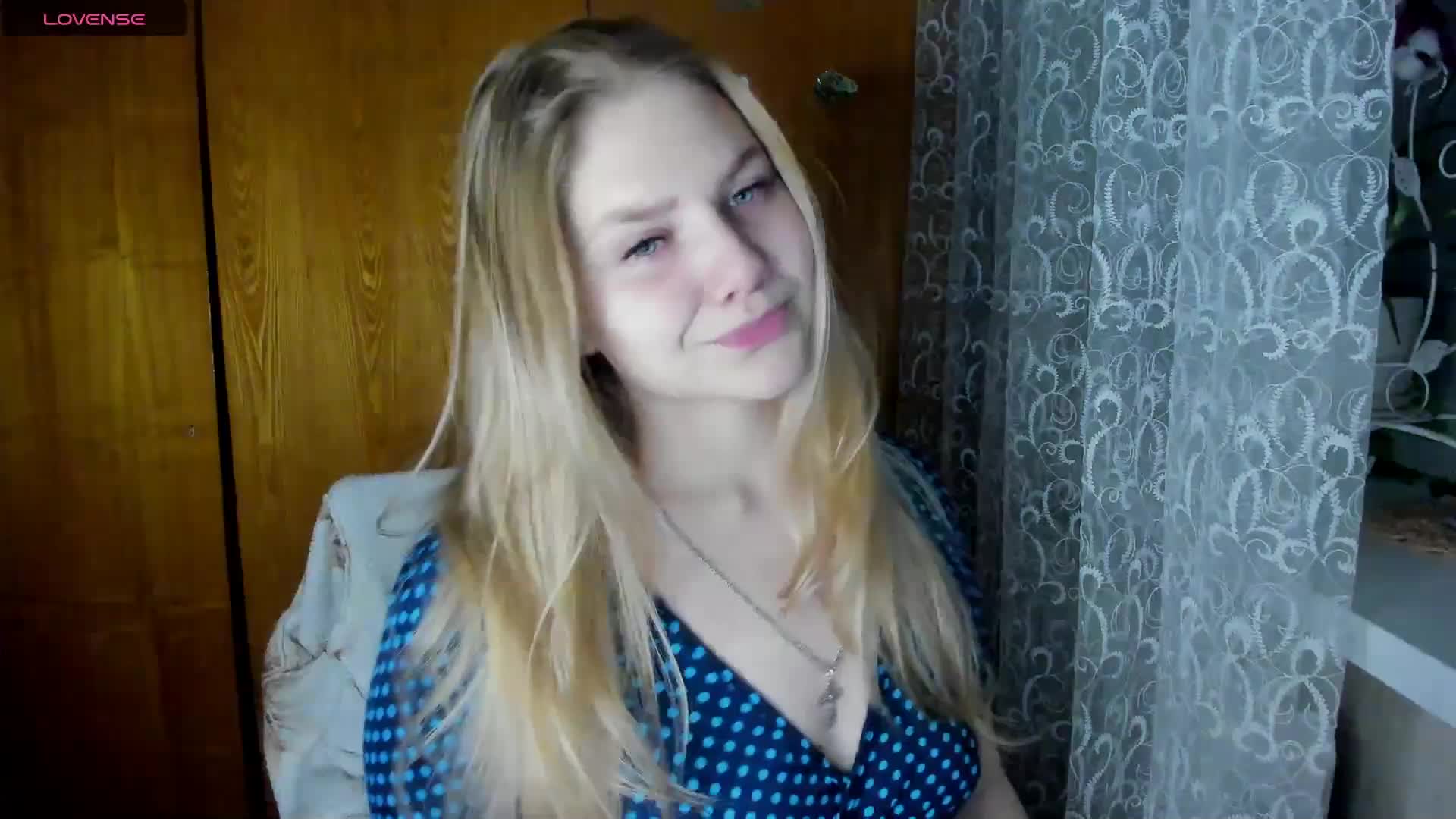 Emma-Frizea Live Sex December 13, 2025