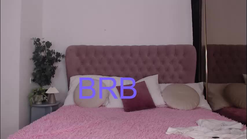 little_cu1tie Live Sex November 25, 2025