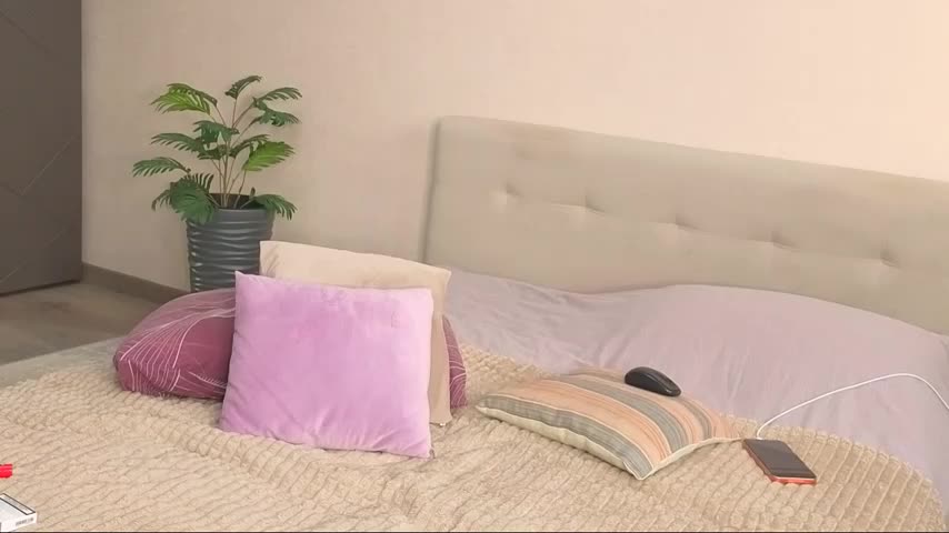 EvaMoses Live Sex December 14, 2025