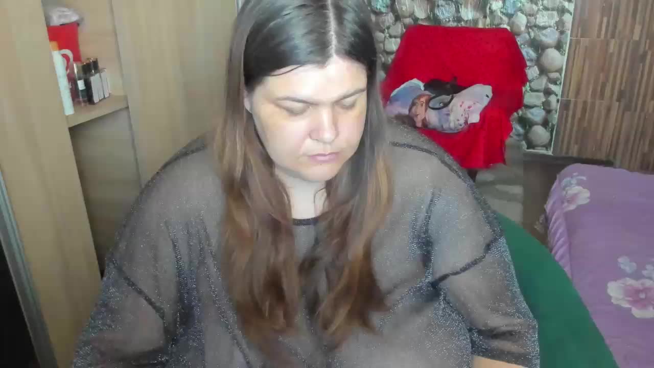 Ionysexylips69 Live Sex December 15, 2025