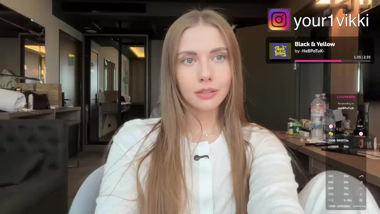 VikkiExtraCheese Live Sex December 13, 2025