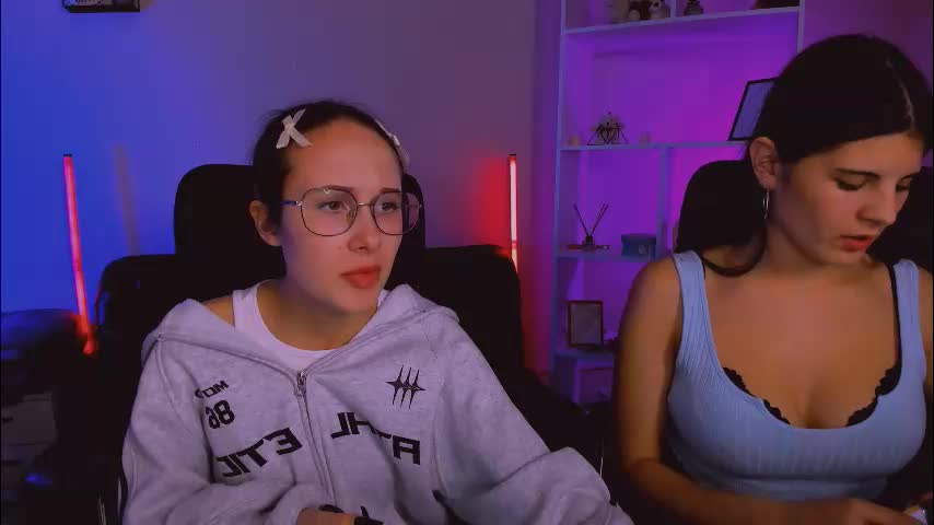 mona_cloud Live Sex December 13, 2025