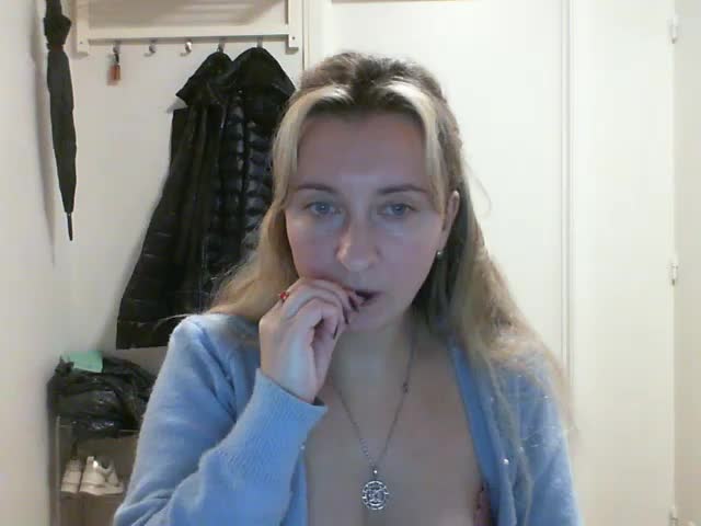 RuslanaFlower Live Sex December 13, 2025