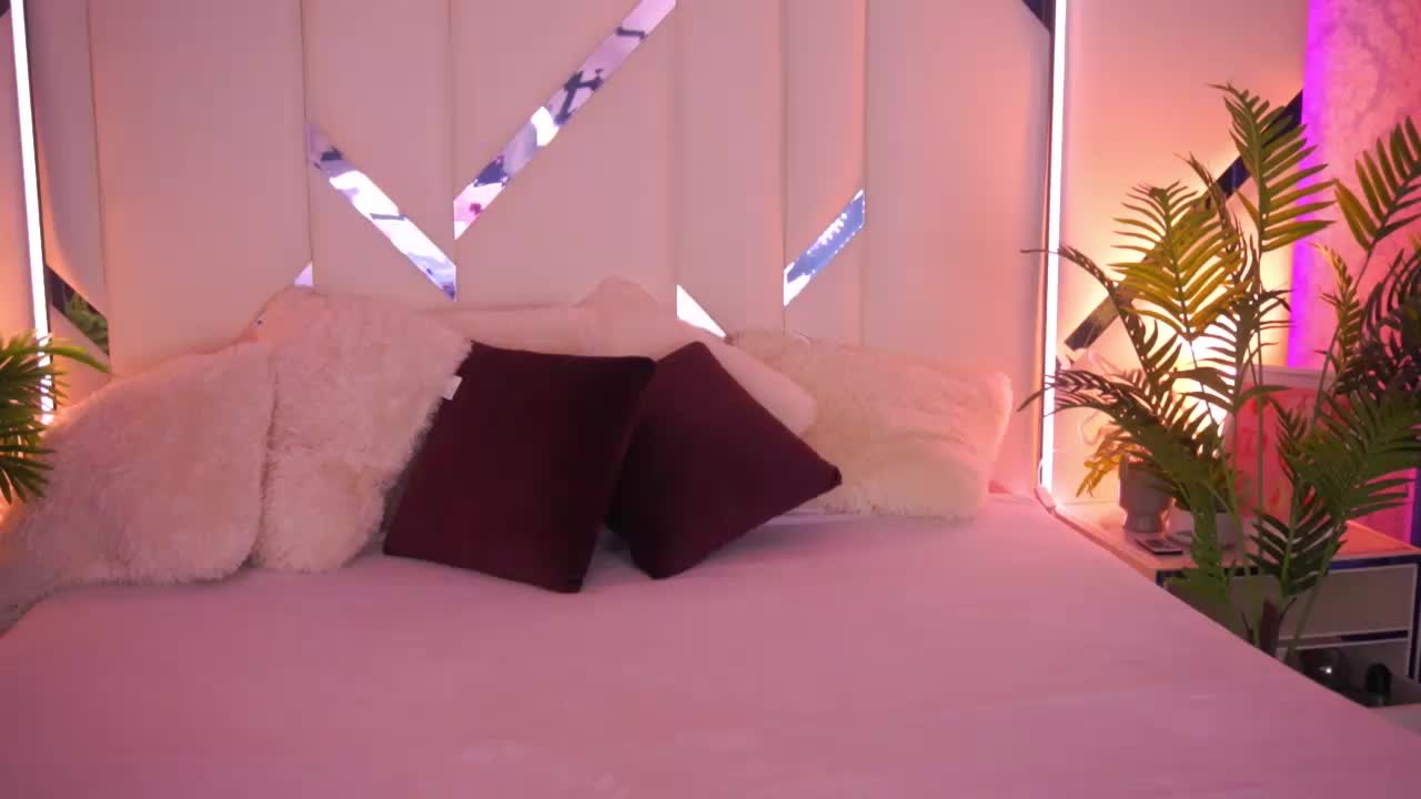 FloraGreys Live Sex December 13, 2025