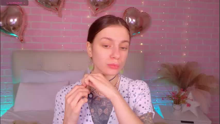 naomimur Live Sex December 14, 2025