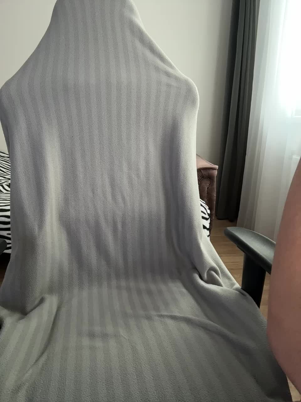 _M_O_L_O_K_O_ Live Sex December 13, 2025