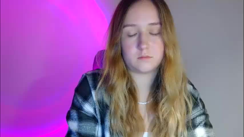 lulu_baby1 Live Sex December 12, 2025