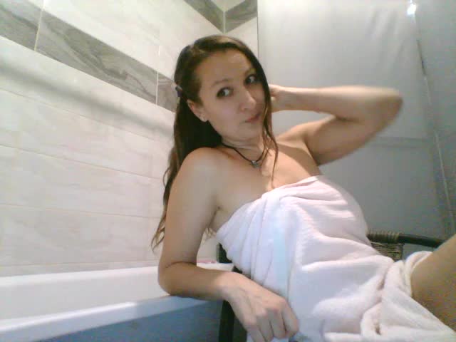 Yuliya333 Live Sex 2025.11.26