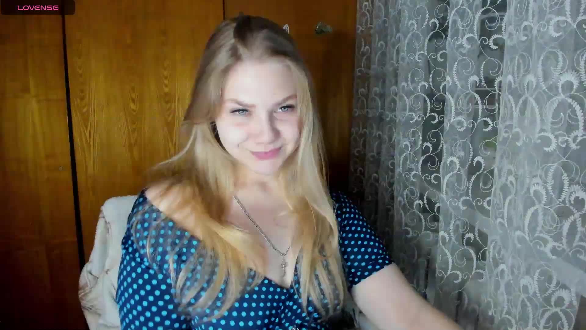 Emma-Frizea Live Sex December 13, 2025