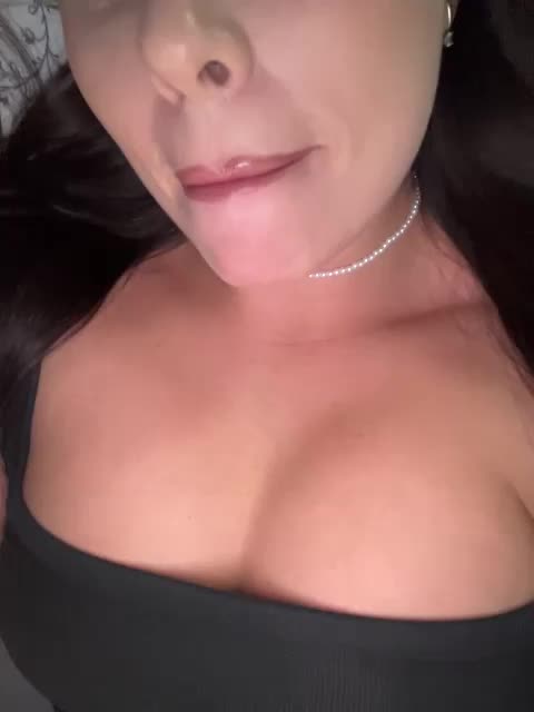 -Hennessy- Live Sex November 27, 2025