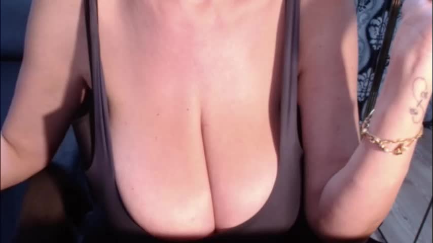 nicky_38hhugetits Live Sex November 26, 2025