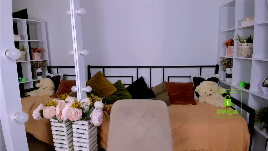 elma_lily Live Sex December 13, 2025