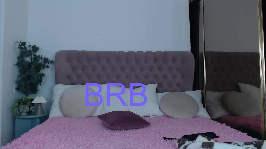 little_cu1tie Live Sex November 27, 2025