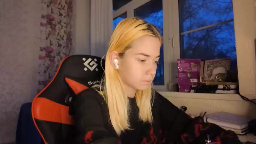 charleneschonert Live Sex December 13, 2025