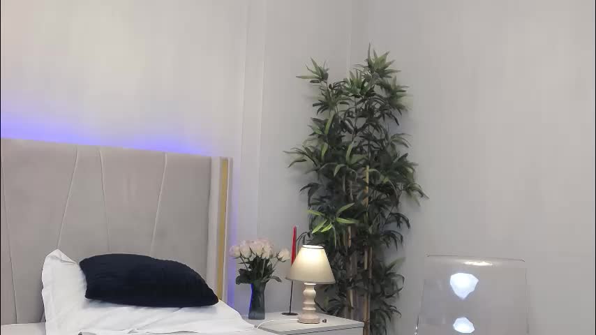 myriamfox_ Live Sex November 26, 2025