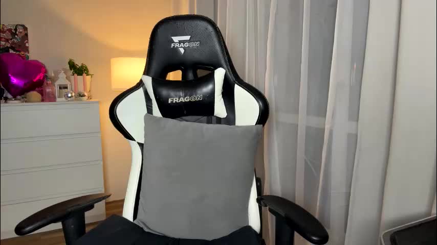 sexmoon11 Live Sex December 13, 2025