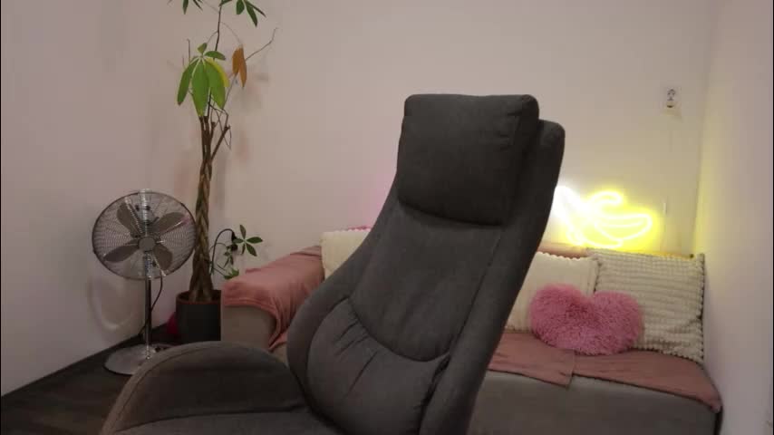 littlestellaspark Live Sex December 12, 2025