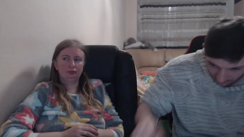 jenisandpeter Live Sex December 14, 2025