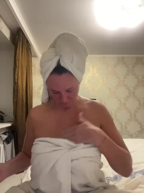 MartaGros Live Sex December 14, 2025