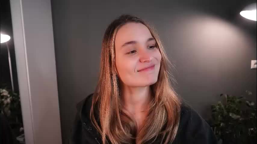 lisa_schiele Live Sex November 27, 2025