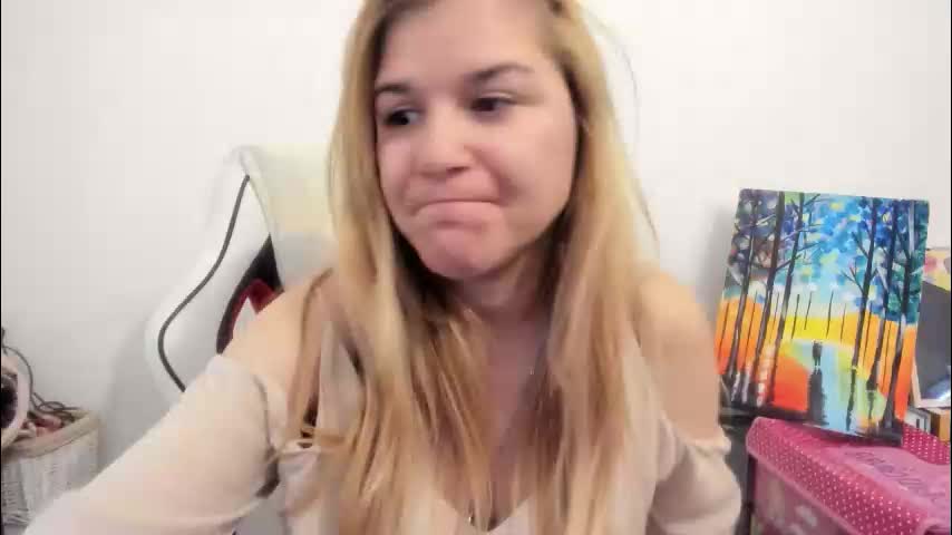 artsyandcraftsy__2025-11-20_15-58-33_813 Live Sex December 12, 2025