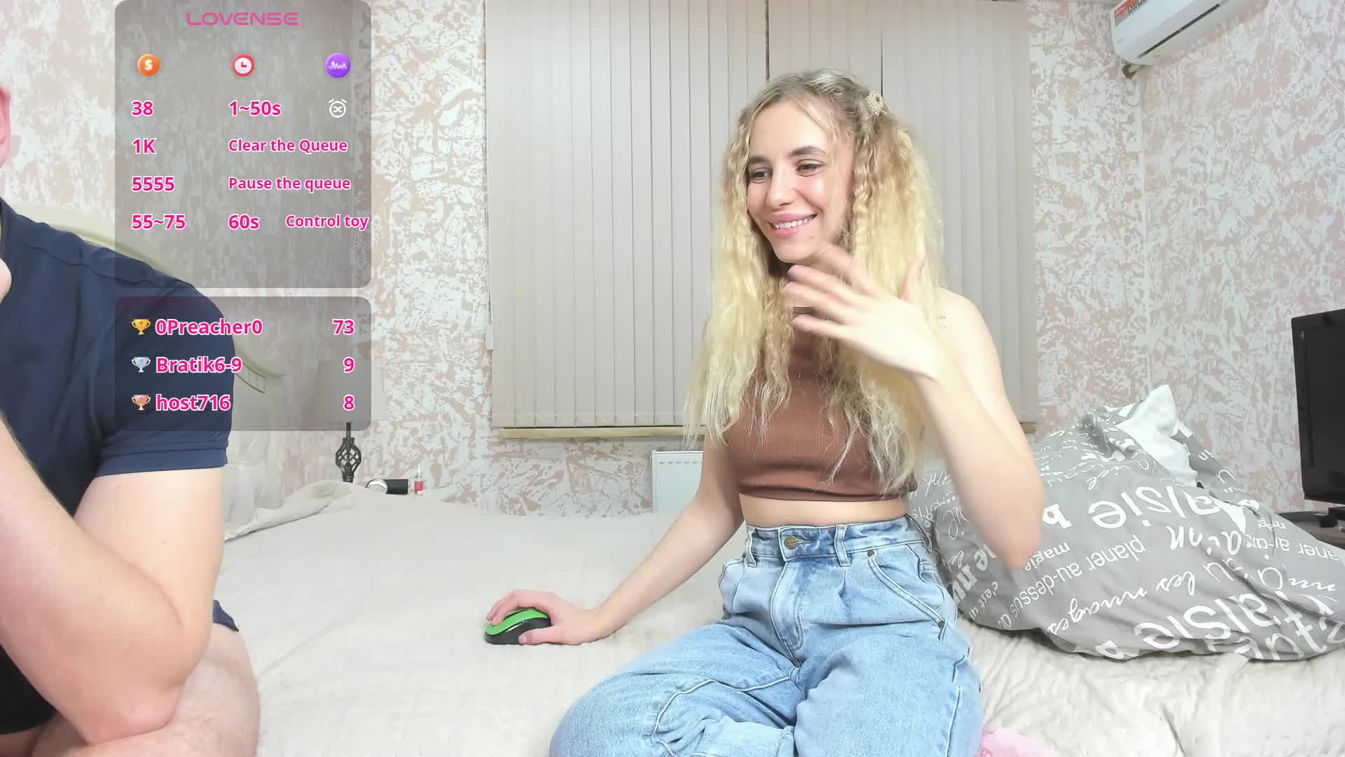 Buzzyd Live Sex December 13, 2025