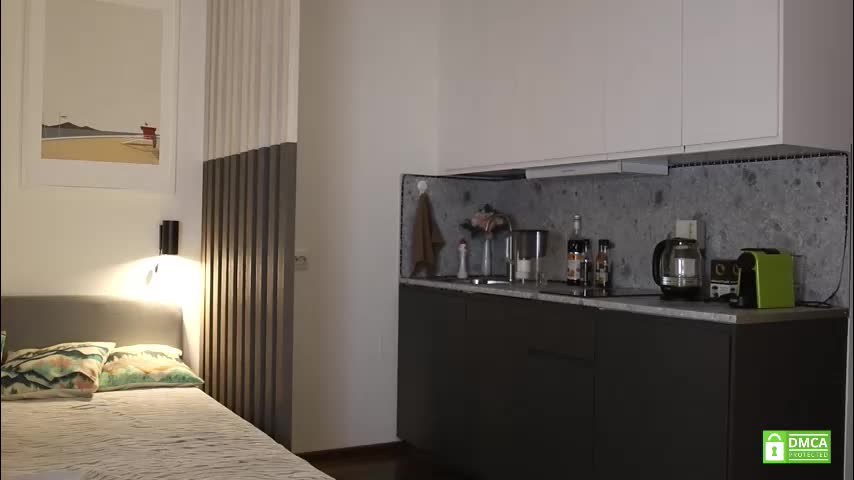 _whoareu_ Live Sex December 13, 2025