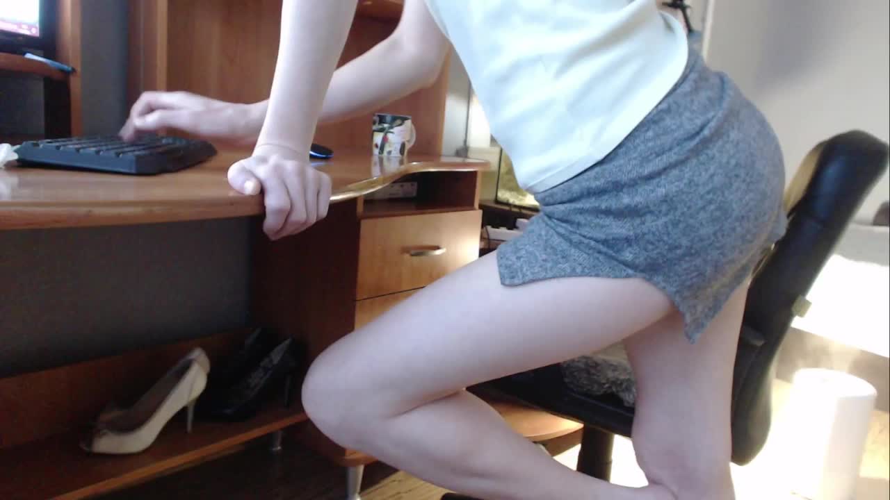 Ameliya_ Live Sex November 27, 2025