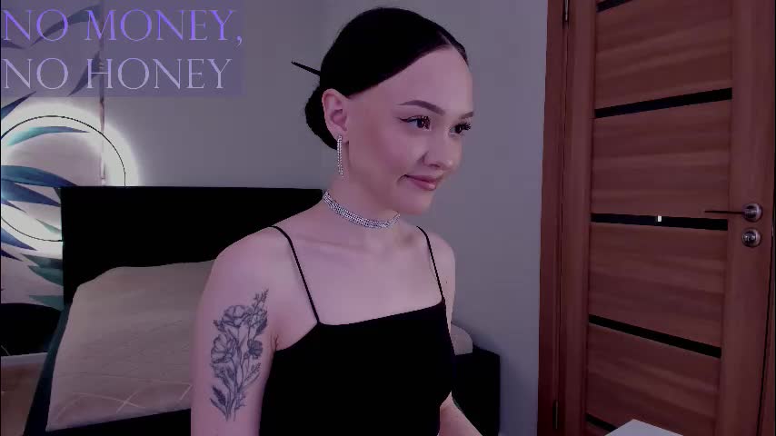 mistress_mialibra Live Sex November 28, 2025
