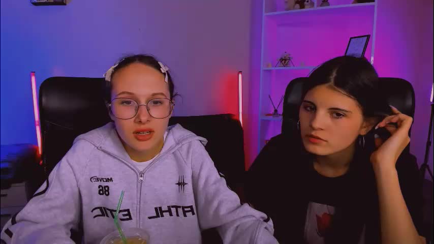 mona_cloud Live Sex December 13, 2025
