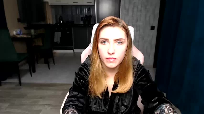 Reginasmilee Live Sex December 13, 2025
