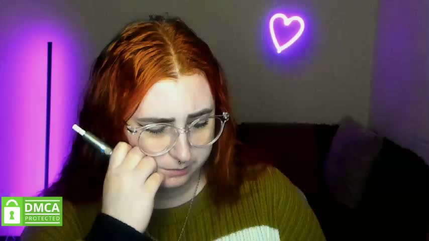 Aliciaredluv Live Sex November 28, 2025