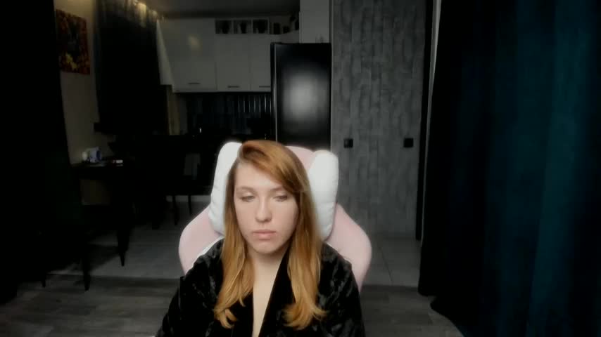 Reginasmilee Live Sex December 13, 2025