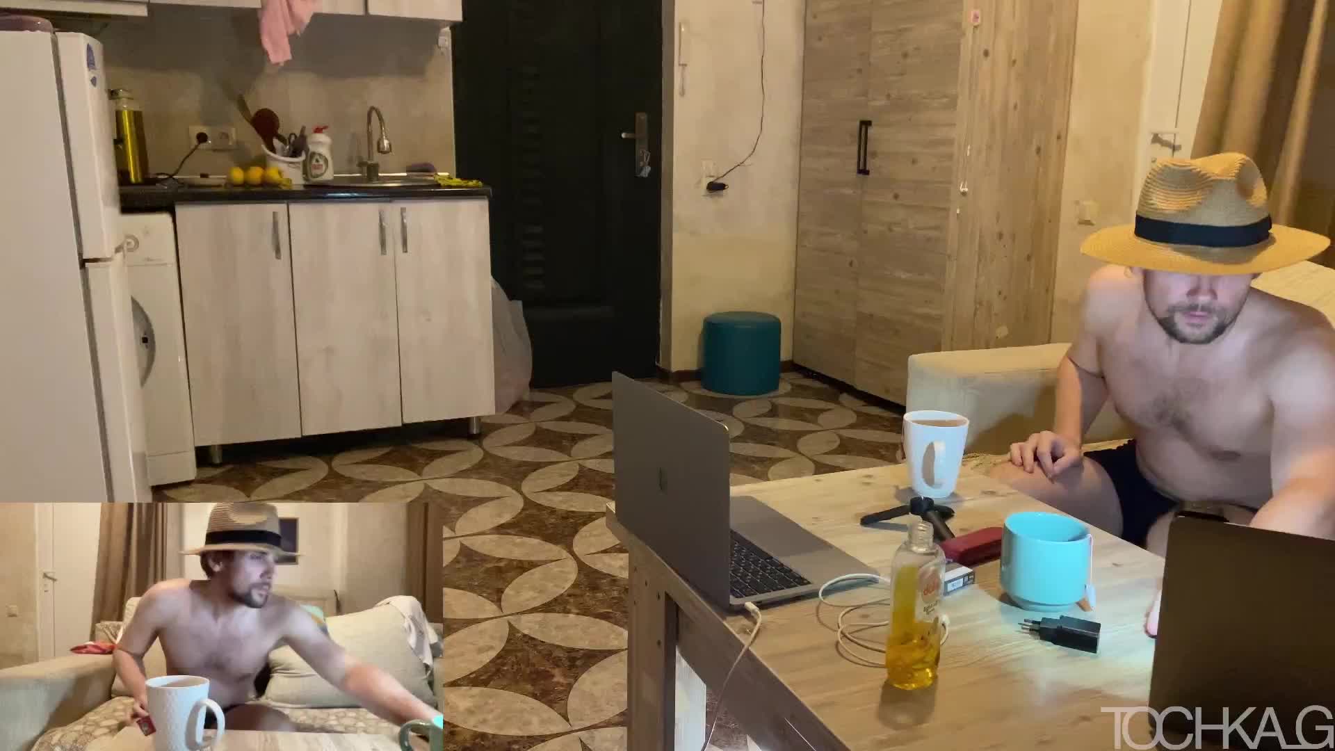 T0CHKA-G Live Sex December 14, 2025