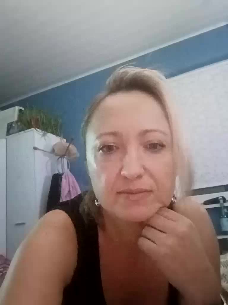 Krasotkas_duo Live Sex November 25, 2025