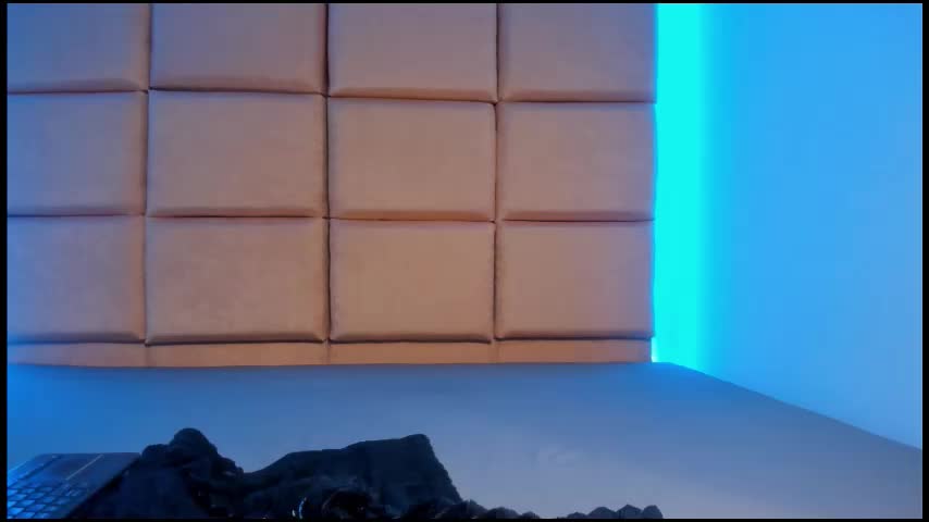 emma__js_ Live Sex December 13, 2025