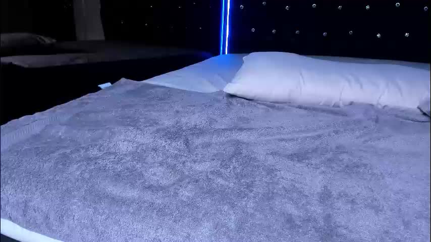 mazeekiin Live Sex December 14, 2025