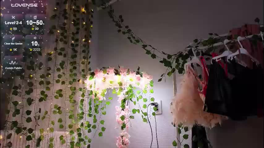 kira_briis Live Sex December 14, 2025