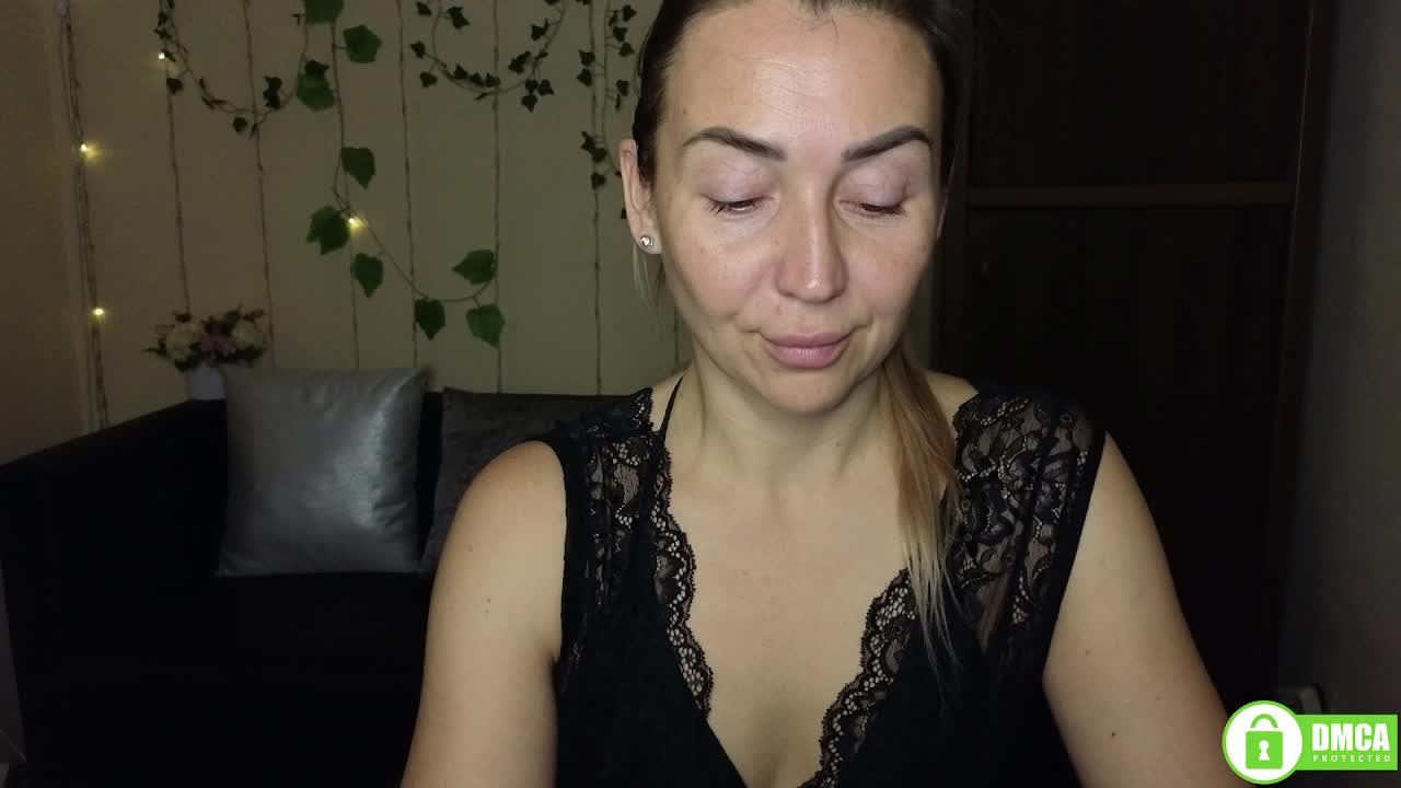 Jullyblondkiss Live Sex November 29, 2025