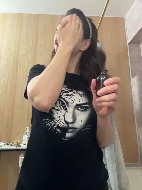 Melissa222Femdom Live Sex December 13, 2025