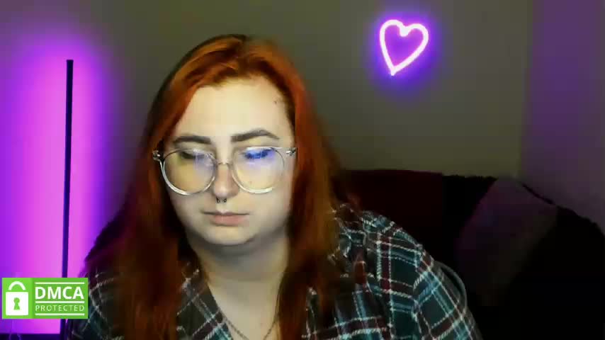 Aliciaredluv Live Sex November 28, 2025