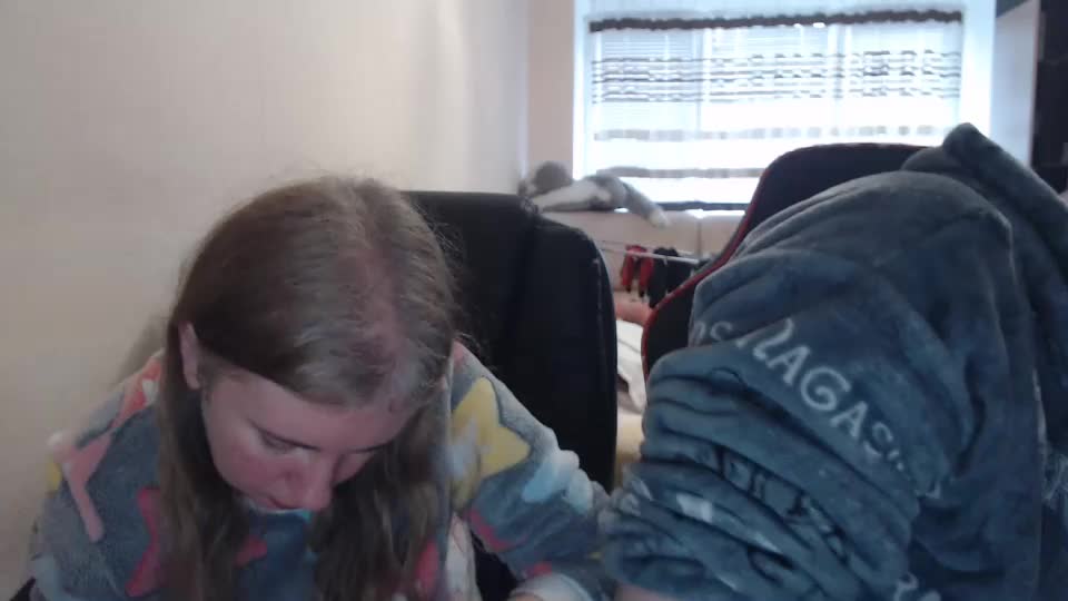 jenisandpeter Live Sex December 13, 2025