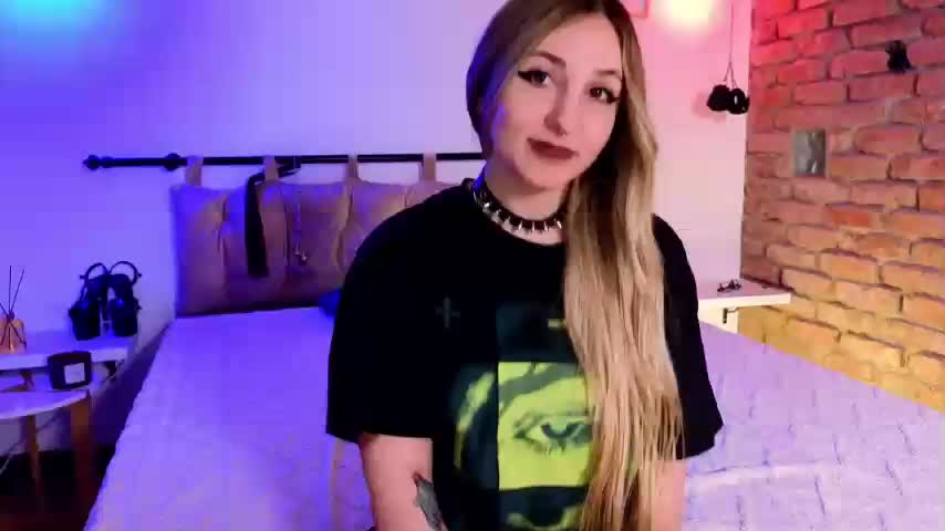 KikkiRood Live Sex December 13, 2025