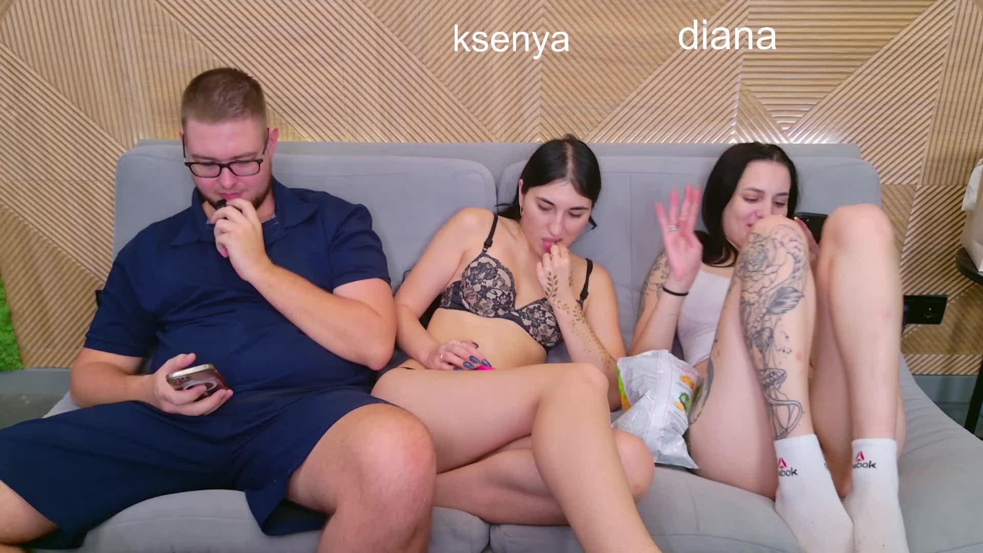 WebcamSlut Live Sex December 14, 2025