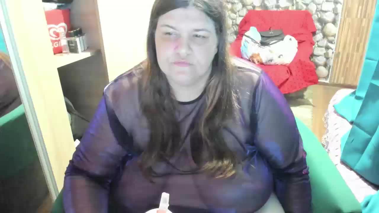 Ionysexylips69 Live Sex December 12, 2025